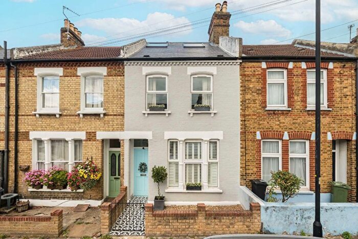 4 Bedroom Property For Sale In Edgington Road, Streatham, SW16