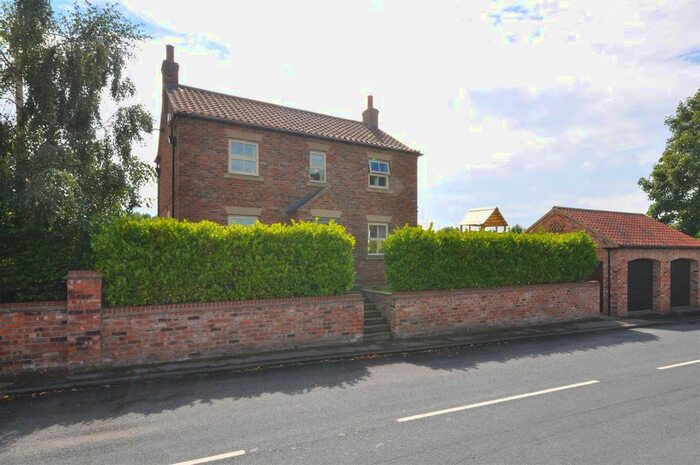 3 Bedroom Detached House For Sale In Boroughbridge Road, Green Hammerton, York, YO26