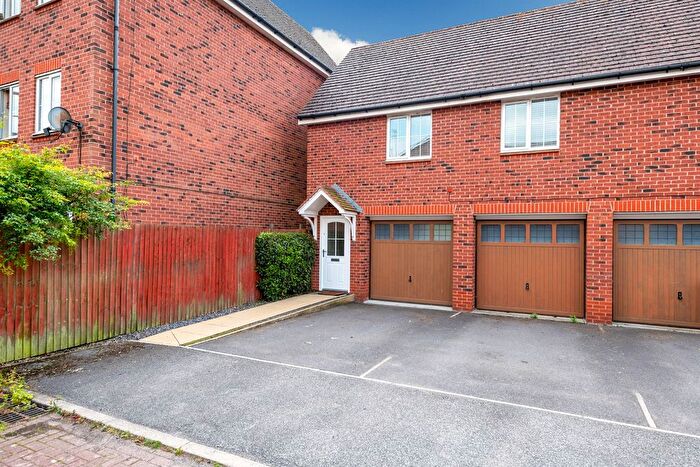 2 Bedroom Detached House To Rent In Goldrill Close, NG2