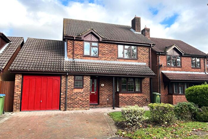 4 Bedroom Detached House To Rent In Locks Heath, Southampton, SO31