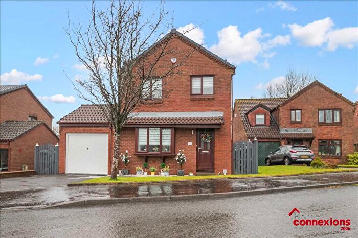 3 Bedroom Detached House For Sale In Culzean Place, Stewartfield, East Kilbride, G74