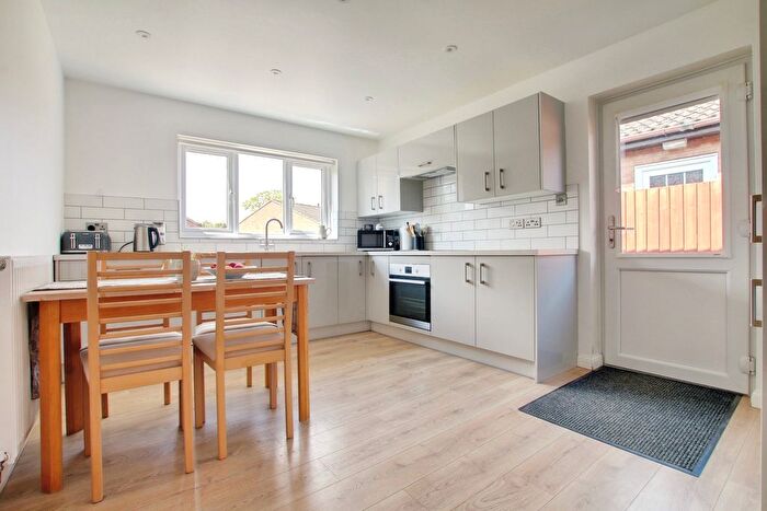 3 Bedroom Detached Bungalow For Sale In Marian Way, Chatteris, PE16