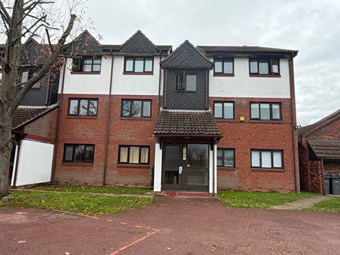 1 Bedroom Flat To Rent In Armada Court, Chafford Hundred, RM16