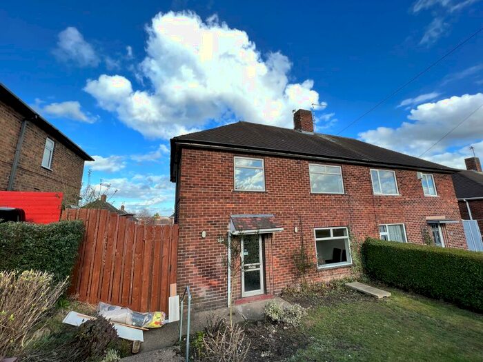 3 Bedroom Semi-Detached House To Rent In Holmewood Crescent, NG5