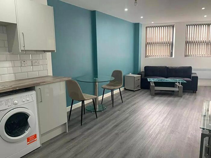 1 Bedroom Flat To Rent In Chestergate, Stockport, SK1