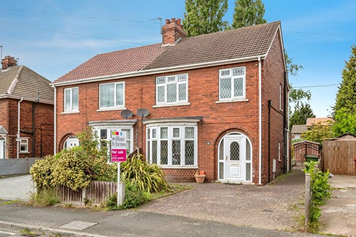 3 Bedroom Semi-Detached House For Sale In Burnham Road, Scunthorpe, DN15