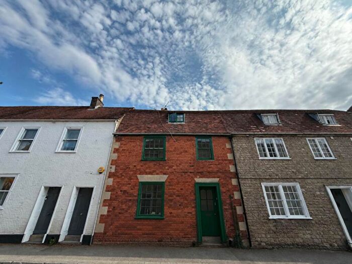 Studio To Rent In Church Street, Warminster, Wiltshire, BA12