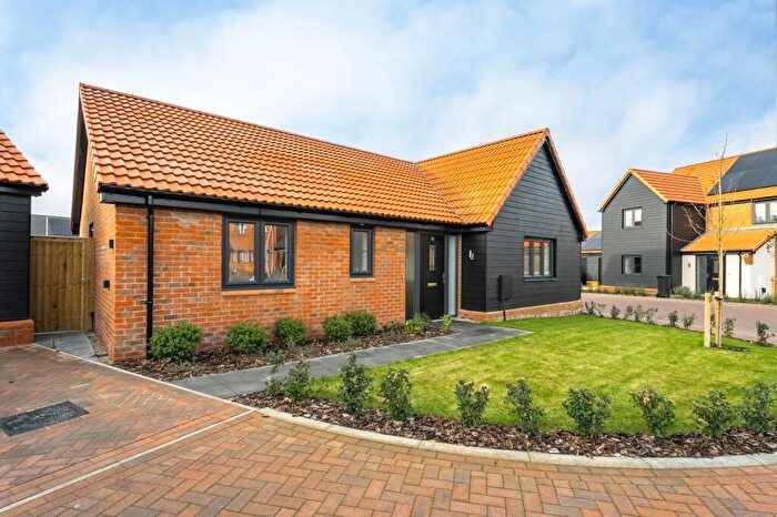 3 Bedroom Detached Bungalow For Sale In The Fields, Bacton, IP14