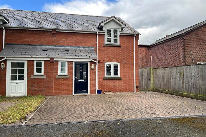 2 Bedroom Semi-Detached House For Sale In Holmer Street, Hereford, HR4