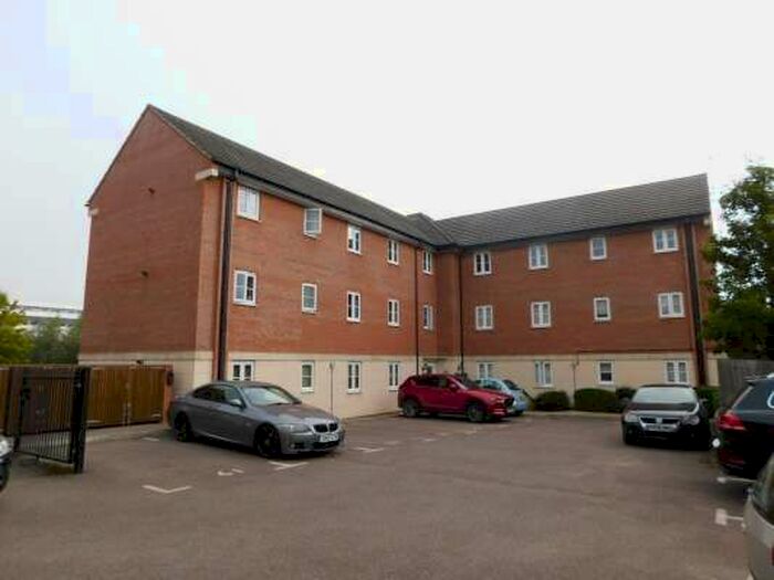 2 Bedroom Flat To Rent In Coleridge Way, Oakham, LE15