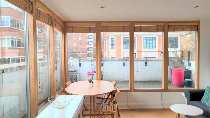 2 Bedroom Maisonette To Rent In Old Street, Old Street, London, EC1V