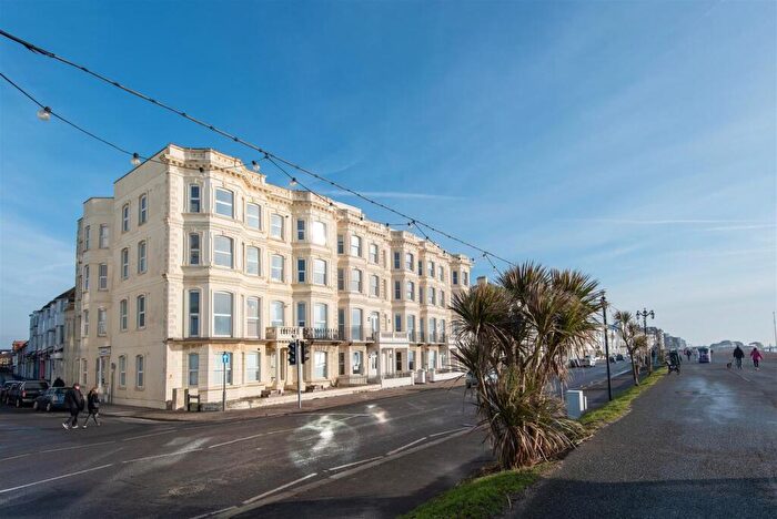 2 Bedroom Flat For Sale In Marine Parade, Worthing, BN11