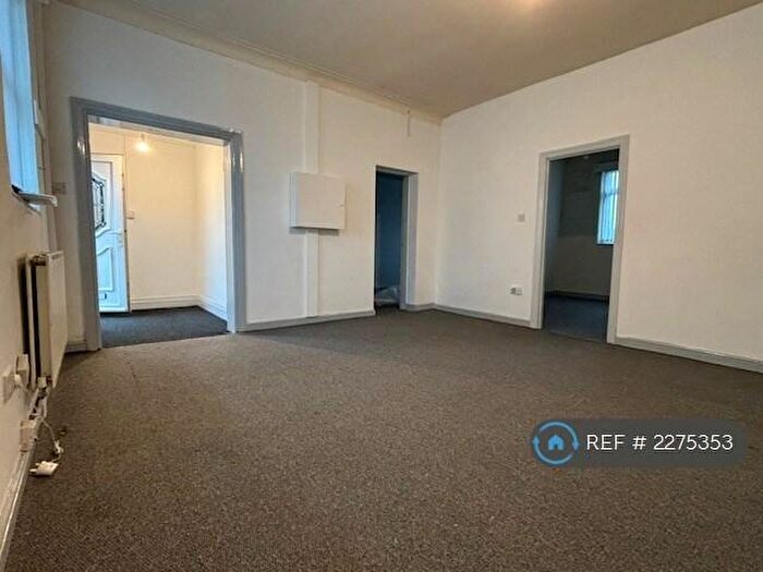 4 Bedroom Bungalow To Rent In Eastham Way, Little Hulton, Manchester, M38