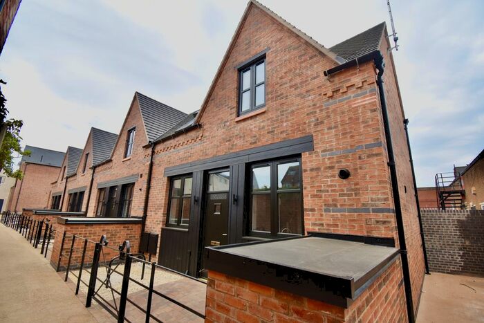 2 Bedroom End Of Terrace House To Rent In Church Street, Brixworth, Northampton, NN6