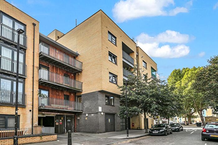 2 Bedroom Flat For Sale In Fawe Street, Langdon Park, E14