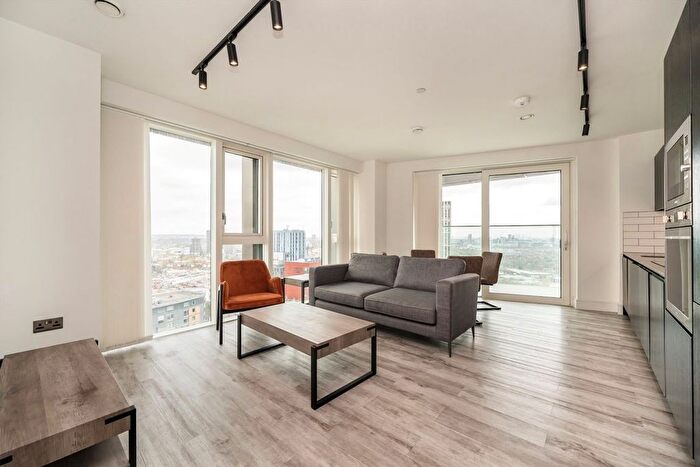 2 Bedroom Flat To Rent In Icon Tower, North Acton, W3