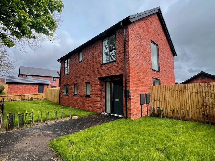 4 Bedroom Detached House To Rent In Brailsford Court, Harworth, DN11