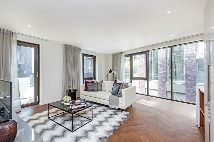 2 Bedroom Flat To Rent In Capital Building, Embassy Gardens, New Union Square, Nine Elms, London, SW11