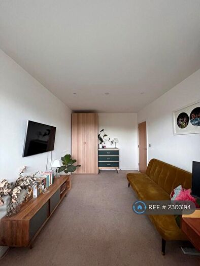 2 Bedroom Flat To Rent In Danson Mews, London, SE17