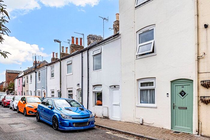 2 Bedroom Terraced House For Sale In Ship Street, Shoreham-By-Sea, West Sussex, BN43
