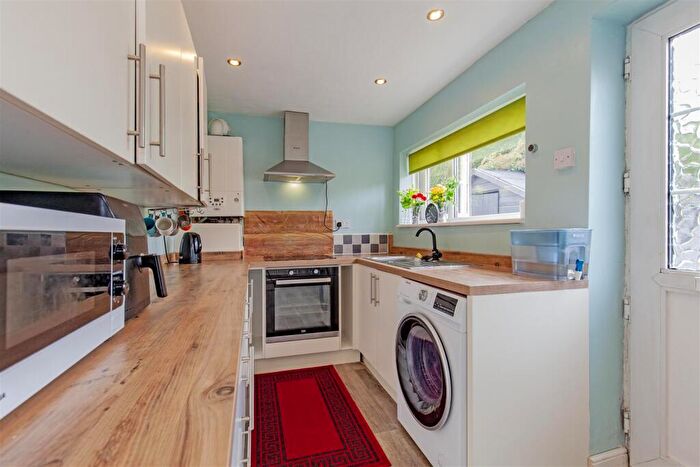 2 Bedroom Semi-Detached House For Sale In Cemetery Road, Danesmoor, Chesterfield, S45