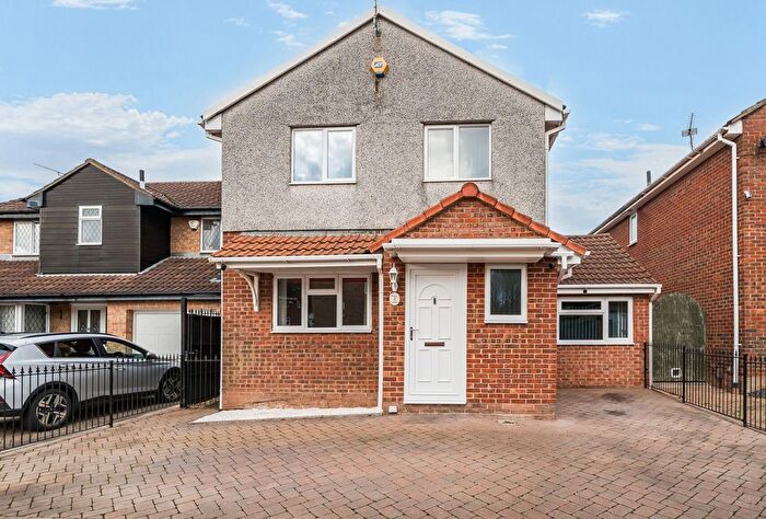 4 Bedroom Detached House For Sale In Parnall Crescent, Yate, Bristol, Gloucestershire, BS37