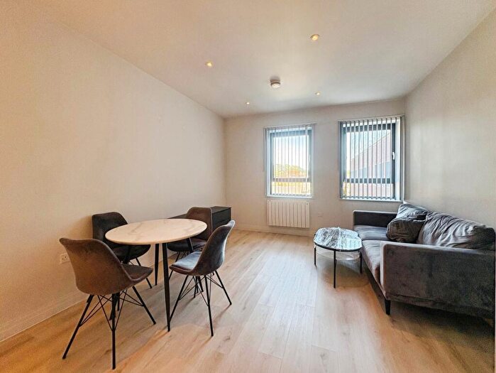 1 Bedroom Flat To Rent In Pembroke Broadway, Camberley, Surrey, GU15
