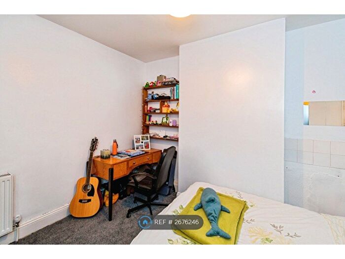 5 Bedroom Terraced House To Rent In Earls Road, Southampton, SO14