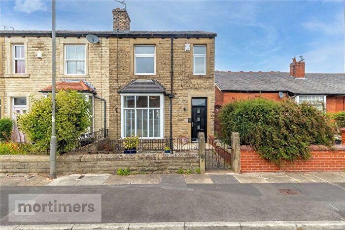 3 Bedroom End Terrace House For Sale In Moss Hall Road, Accrington, Lancashire, BB5