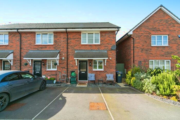 2 Bedroom House For Sale In Fern Hill Drive, Farndon, Chester, Cheshire West And Ches, CH3