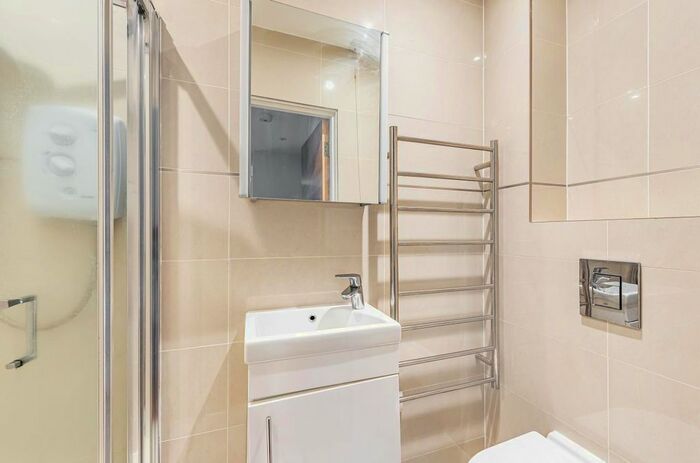 Studio To Rent In Drakes Coutyard, Kilburn High Road, London, NW6