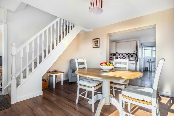 2 Bedroom Detached House To Rent In Newbury, Berkshire, RG14