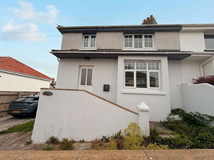 3 Bedroom Semi Detached House For Sale In The Crescent, Camborne, TR14