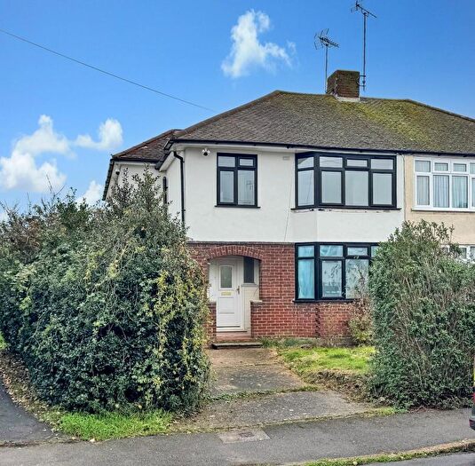 3 Bedroom Semi Detached House For Sale In Osborne Road, Willesborough, TN24