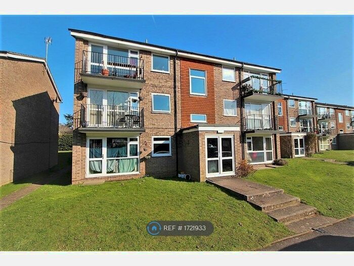 2 Bedroom Flat To Rent In Westcote Road, Reading, RG30