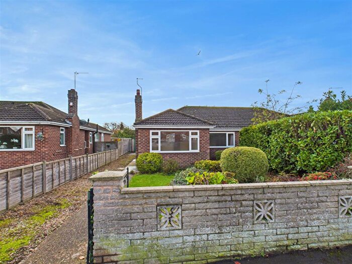2 Bedroom Semi-Detached Bungalow For Sale In West End, South Cave, HU15