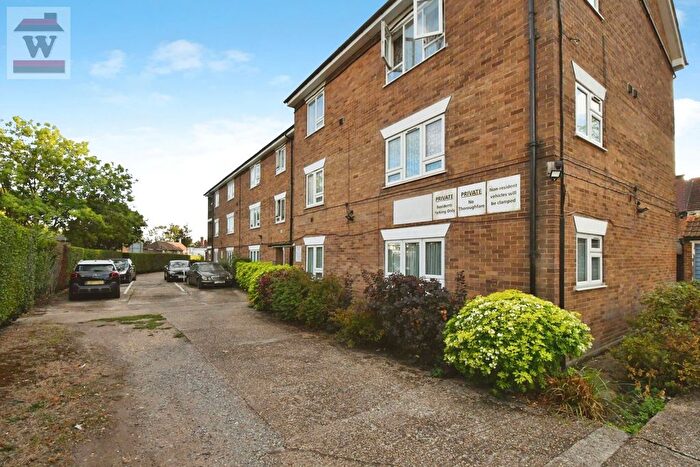 2 Bedroom Flat To Rent In Lampton Road, Hounslow, TW3