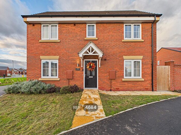 3 Bedroom Detached House To Rent In Rawnsley Drive, Gedling, Nottingham, NG4