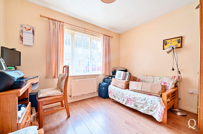 2 Bedroom Bungalow For Sale In Saxon Walk, Iwade, Sittingbourne, Kent, ME9