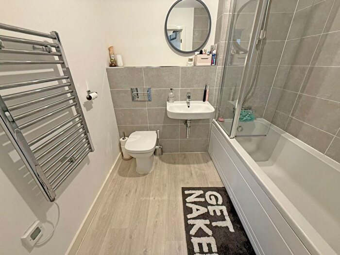 1 Bedroom Flat For Sale In Lotus House, Elm Road, Shirley, B90