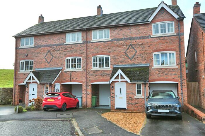 2 Bedroom Town House For Sale In Spinners Way, Bollington, Macclesfield, SK10