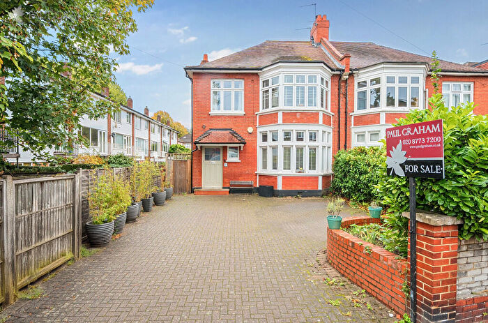 5 Bedroom Semi-Detached House For Sale In Park Hill, Carshalton, SM5