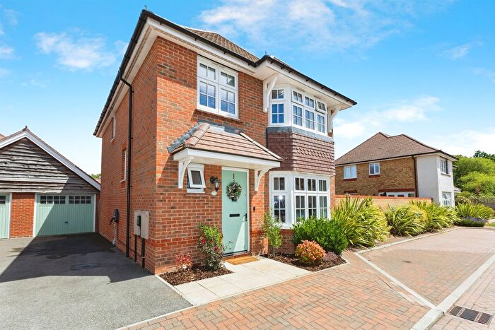 4 Bedroom Detached House For Sale In Orwell Drive, Arborfield Green, Reading, RG2