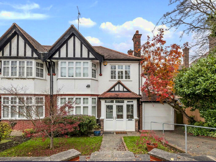 4 Bedroom Semi-Detached House To Rent In Alberon Gardens, London, NW11