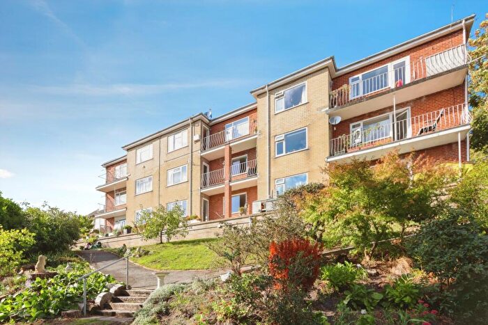 2 Bedroom Flat For Sale In Alexandra Road, Poole, Dorset, BH14