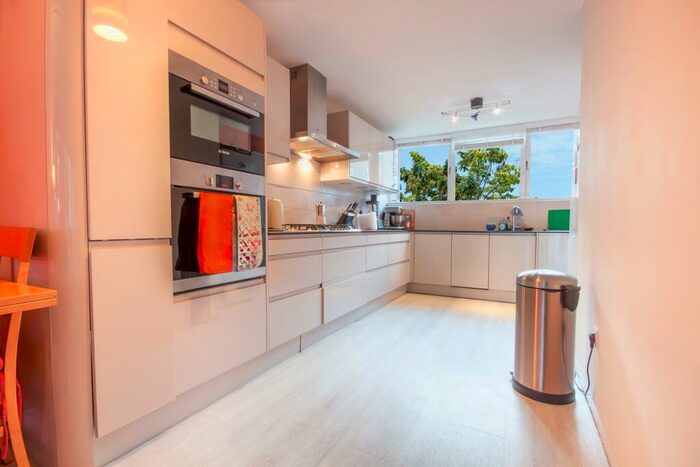 2 Bedroom Maisonette To Rent In Bassett Street, Kentish Town, NW5