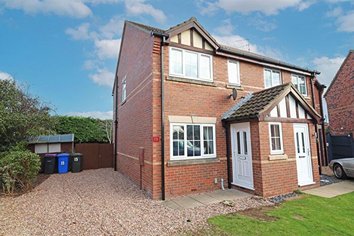 2 Bedroom Semi Detached House For Sale In The Chase, PE21