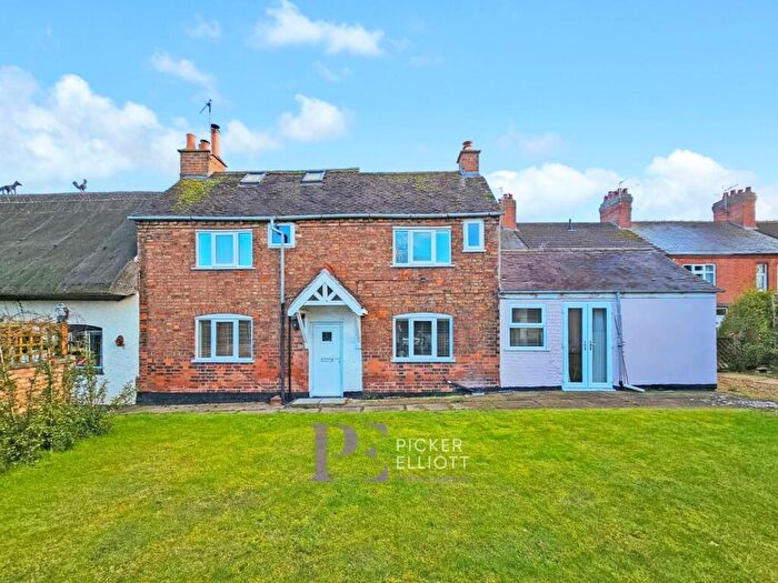 2 Bedroom Semi-Detached House For Sale In New Walk, Sapcote, LE9