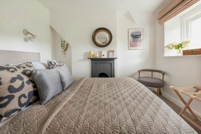 2 Bedroom Cottage To Rent In School Place, Claverton, Bath, BA2