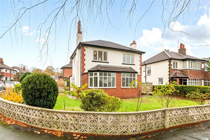 4 Bedroom Detached House For Sale In St Matthews Walk, Chapel Allerton, Leeds, LS7